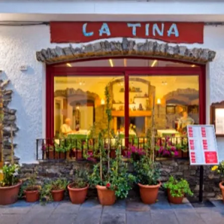 La Tina Hotel